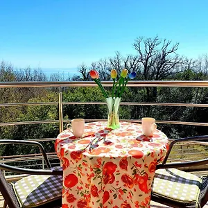 Apartament Starry Night - Smart Tv, Extra Big Bed, Big Bathtub, Private Parking, Sea View, Wifi, 2bedrooms, Volosko